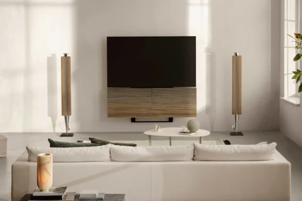 LS_2020-06_BV-Harmony-65_Silver-Alu-Oak___BL18_Silver-Alu-Oak___BL19_Black-Brass-Straight_w_light-square LS_2020-06_BV-Harmony-65_Silver-Alu-Oak___BL18_Silver-Alu-Oak___BL19_Black-Brass-Straight_w_light-square